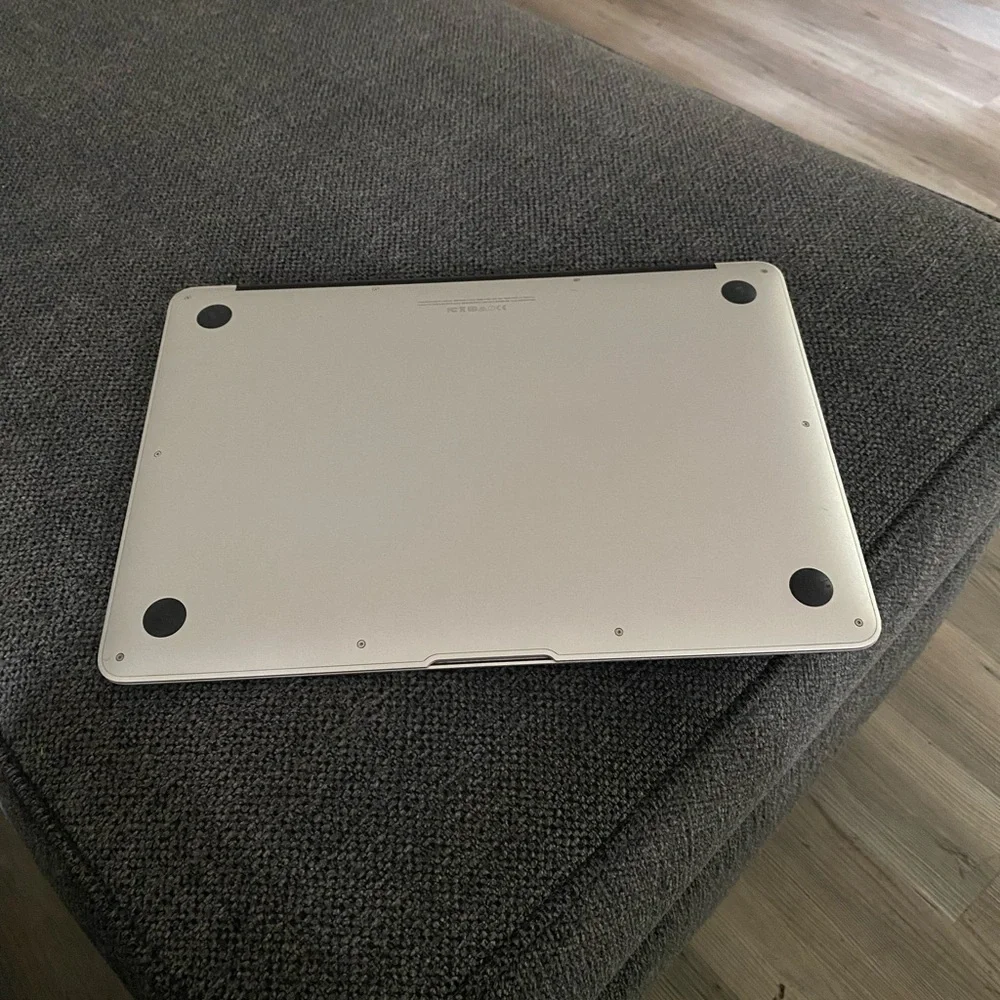 Apple MacBook Air Silver Laptop with Sleek Design